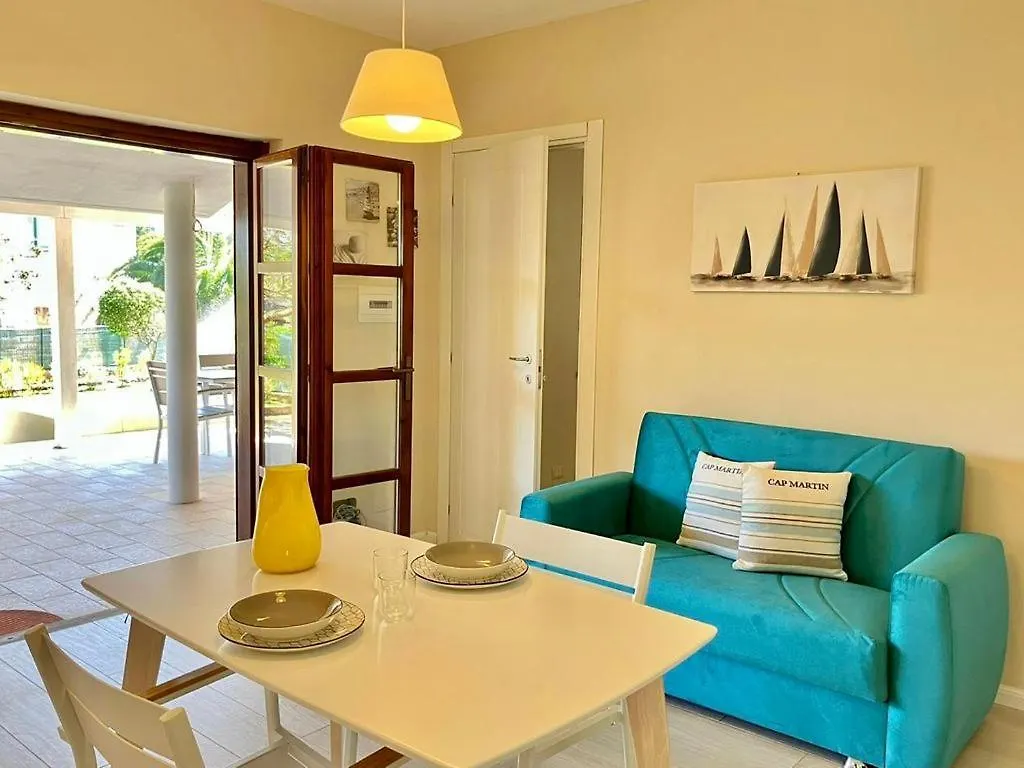 Villetta Con Piscina E Ampio Giardino Stintino 0*,